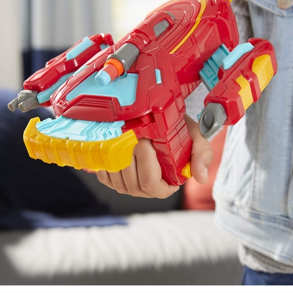 Marvel Avengers Mech Strike Iron Man Strikeshot Gauntlet Role Play Toy. - Picture 6 of 6